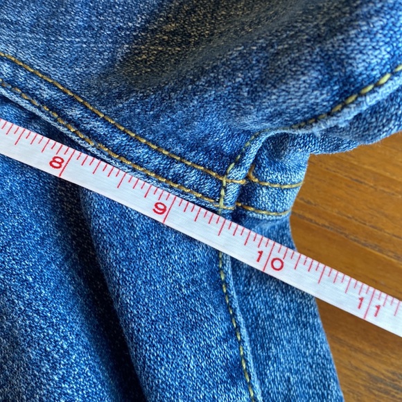 Levi’s Boot Cut Jeans - Picture 7 of 11